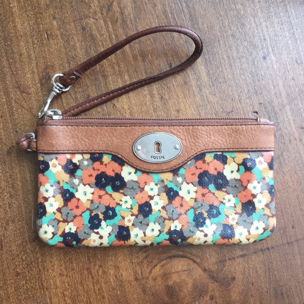 Fossil Wristlet